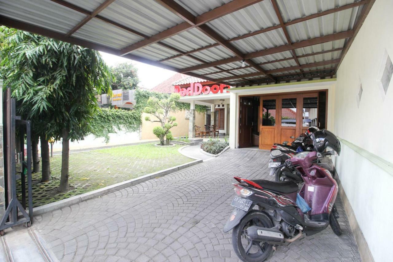 Reddoorz Plus @ Tegal Panggung Yogyakarta Dış mekan fotoğraf